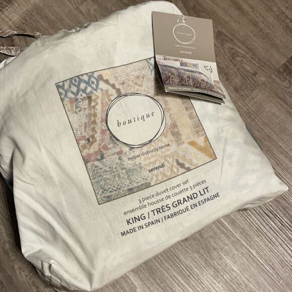 Boutique By Distinctly Home
Serendi  Duvet Cover - Picture 3 of 5